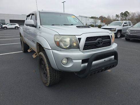 Used 2011 Toyota Tacoma PreRunner image 15