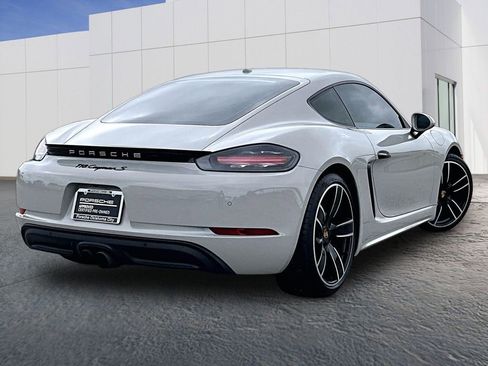 Certified 2024 Porsche 718 Cayman S RWD image 7