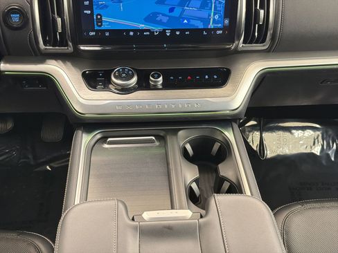 Certified 2025 Ford Expedition Max Platinum AWD/4WD image 25