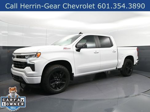 Used 2023 Chevrolet Silverado 1500 RST AWD/4WD image 3