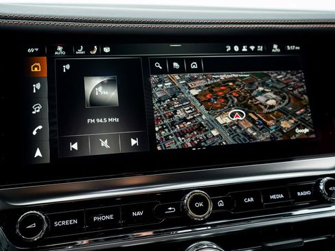 New 2025 Bentley Flying Spur Plug-In Hybrid image 39