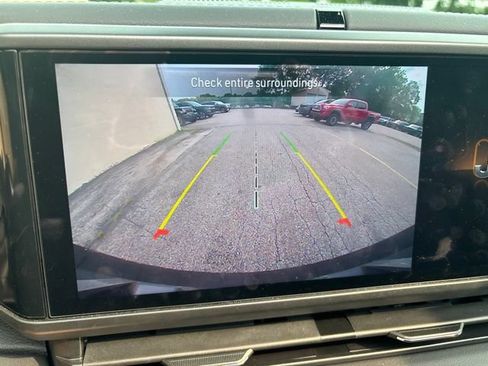 Used 2024 Jeep Wrangler Unlimited Sahara w/ Safety Group AWD/4WD image 23