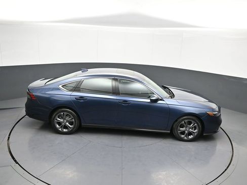 Certified 2023 Honda Accord EX image 37