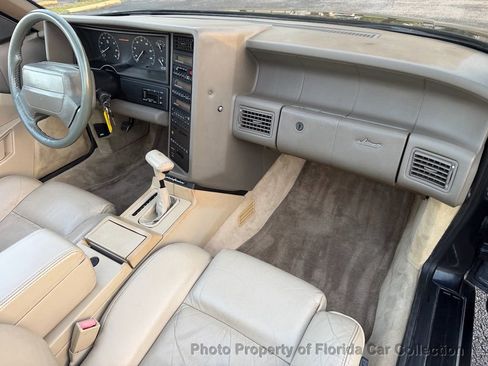 Used 1993 Cadillac Allante image 36