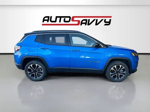 Used 2024 Jeep Compass Limited image 8