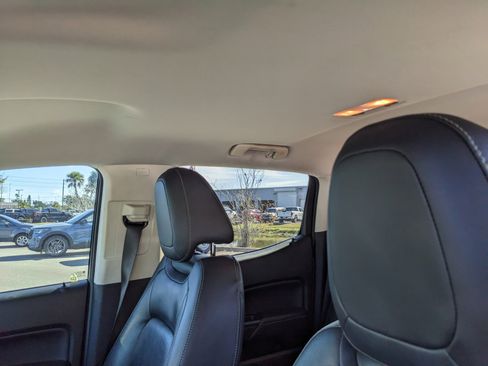 Used 2016 GMC Canyon SLT w/ Driver Alert Package image 17