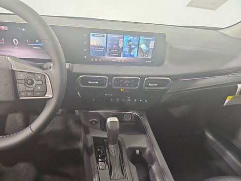 New 2026 Nissan Sentra SV w/ SV Convenience Package image 17