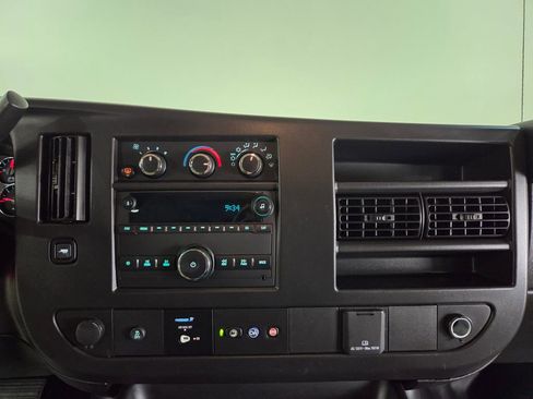 Used 2023 Chevrolet Express 3500 LS RWD image 25
