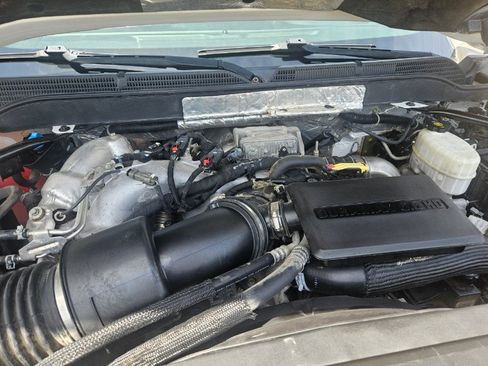 Used 2019 Chevrolet Silverado 3500 W/T w/ WT Convenience Package AWD/4WD image 18