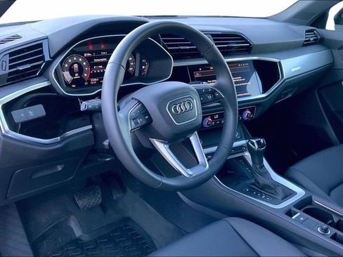 Certified 2025 Audi Q3 2.0T Premium w/ Convenience Package image 14