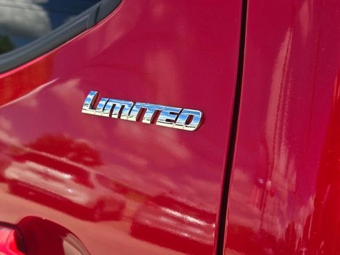 Used 2022 Toyota Tacoma Limited AWD/4WD image 17
