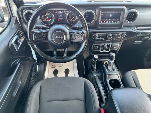Used 2022 Jeep Wrangler Unlimited Sport AWD/4WD image 17