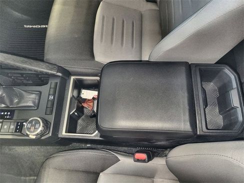 Used 2025 Toyota Tacoma TRD Off-Road image 21