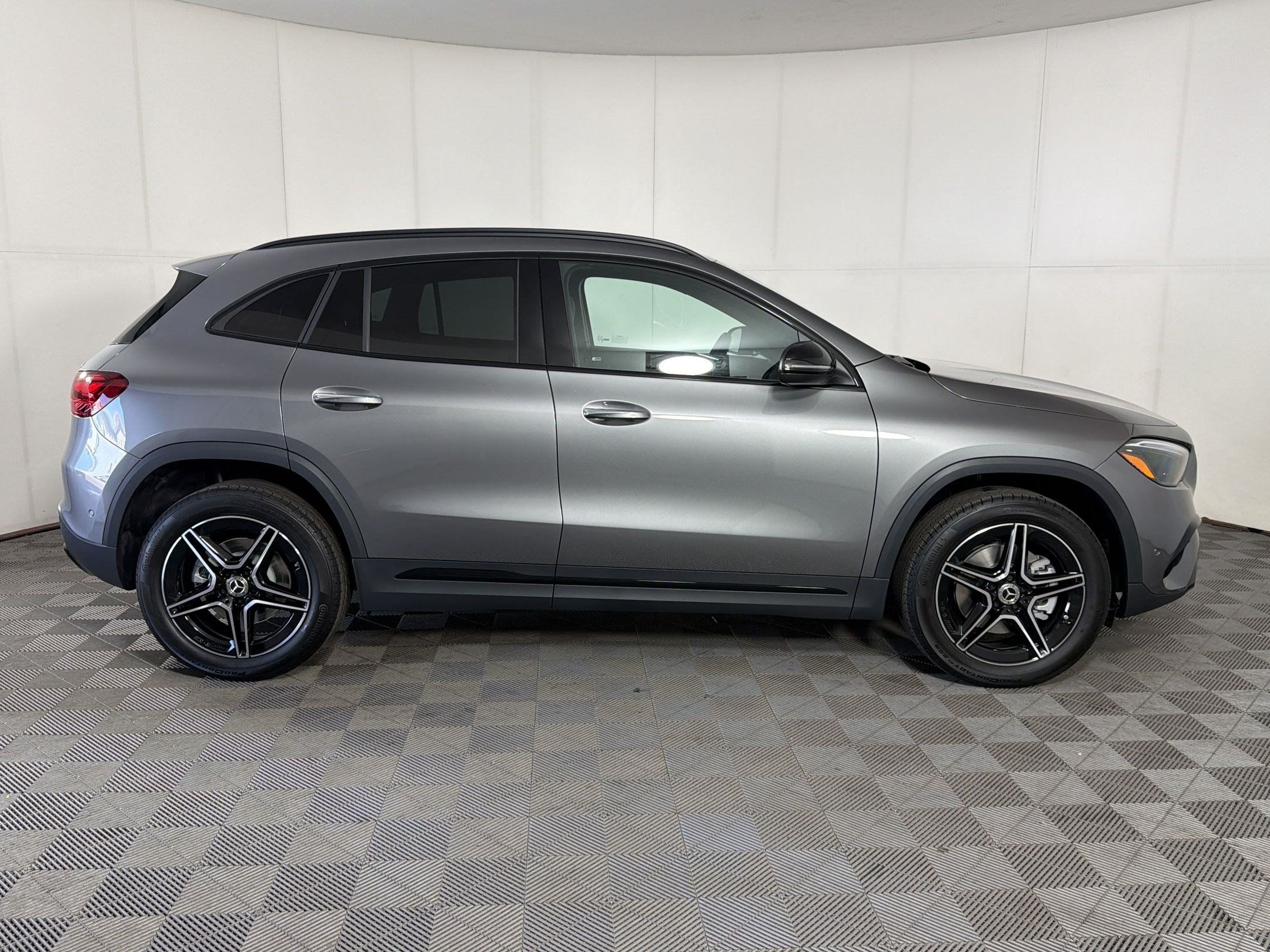 Used 2026 Mercedes-Benz GLA 250 4MATIC image 8