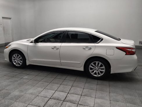 Used 2016 Nissan Altima 2.5 S w/ Power Driver Seat Package FWD image 3