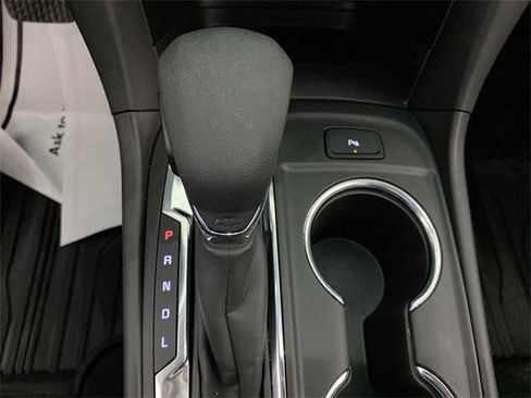 Used 2023 Chevrolet Equinox LT image 41