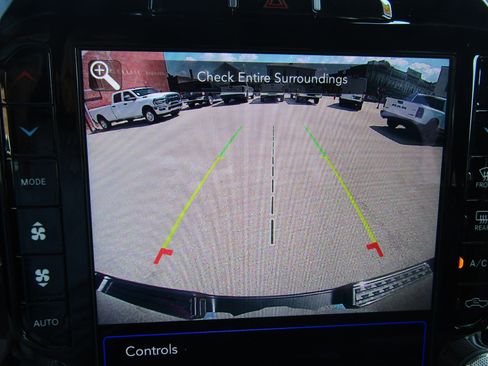 Used 2021 RAM 1500 Limited w/ Body Color Bumper Group image 32