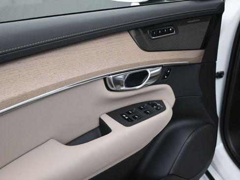 New 2026 Volvo XC90 B6 Ultra w/ Protection Package AWD/4WD image 5