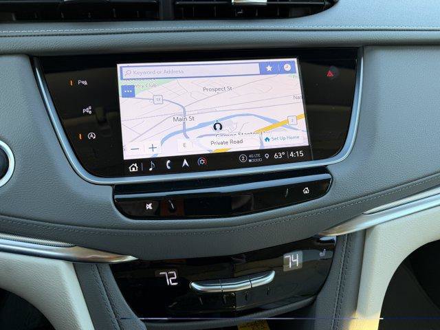 Used 2023 Cadillac XT5 Premium Luxury w/ Technology Package AWD/4WD image 3