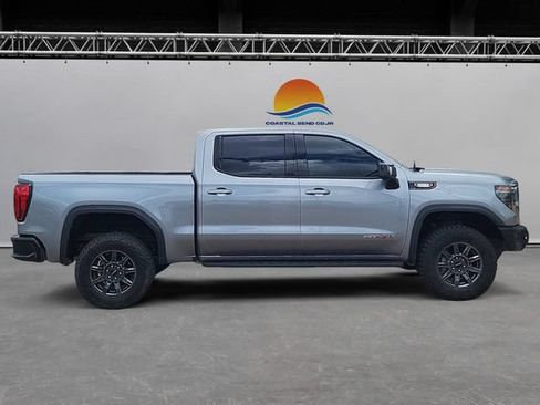 Used 2024 GMC Sierra 1500 AT4X AWD/4WD image 4