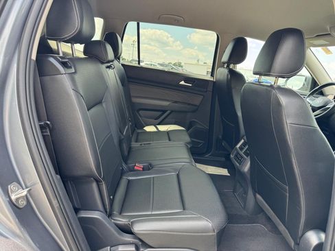 Used 2023 Volkswagen Atlas SE FWD image 11