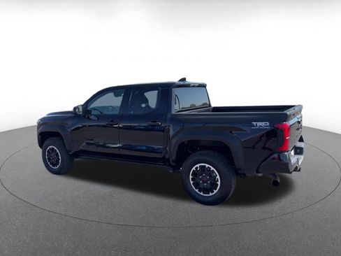 Used 2025 Toyota Tacoma TRD Off-Road AWD/4WD image 10