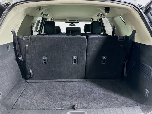 Used 2025 Nissan Pathfinder SV image 27