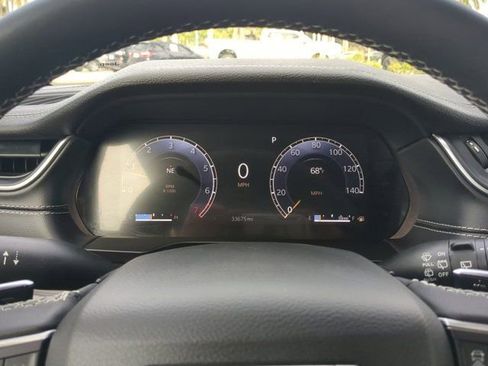 Used 2024 Jeep Grand Cherokee Limited image 28