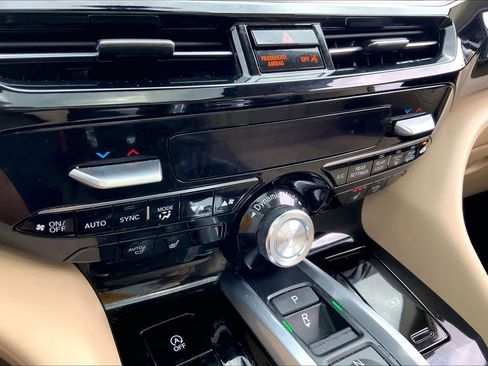 Used 2023 Acura MDX FWD w/ Technology Package image 30