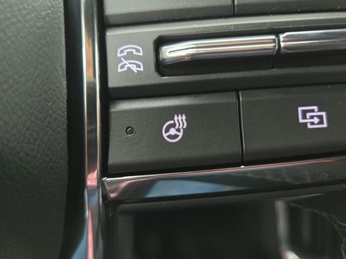 New 2026 GMC Acadia Elevation image 9