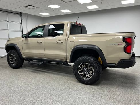 Used 2023 Chevrolet Colorado ZR2 w/ ZR2 Convenience Package III AWD/4WD image 7