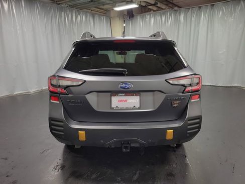 Used 2025 Subaru Outback Wilderness AWD/4WD image 7