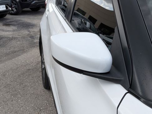 Used 2022 Nissan Kicks SV image 12