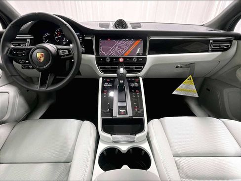 New 2026 Porsche Macan image 14