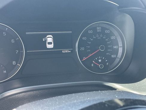 Certified 2024 Kia Forte LXS w/ LXS Technology Package FWD image 9
