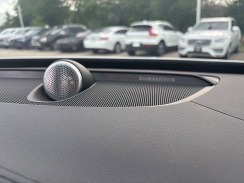 Used 2024 Volvo XC90 T8 Ultimate w/ Lounge Package image 24