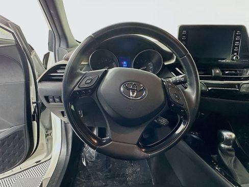 Used 2019 Toyota C-HR Limited image 16
