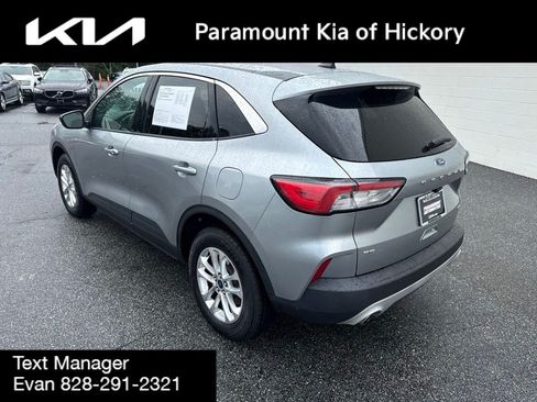 Used 2022 Ford Escape SE w/ Convenience Package AWD/4WD image 4