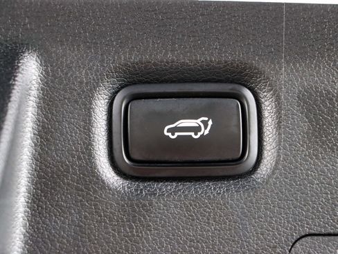 Used 2020 Hyundai Santa Fe SEL FWD image 31