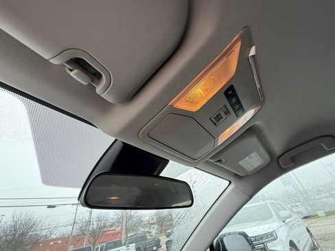 Used 2020 Toyota RAV4 LE image 22