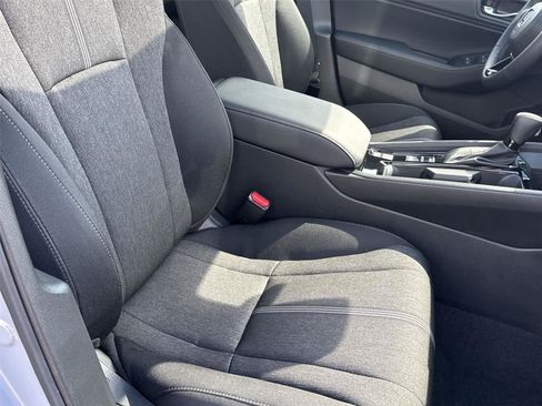 Used 2025 Honda Accord Sport image 18