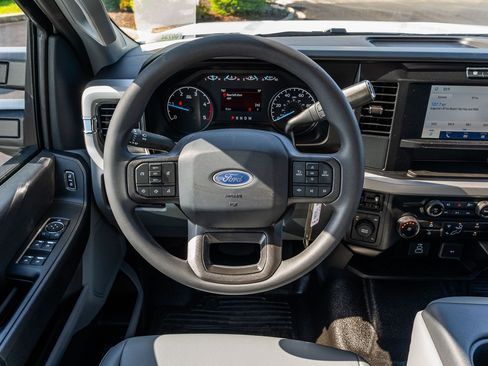New 2026 Ford F450 XL w/ 360-Degree Camera Package AWD/4WD image 26