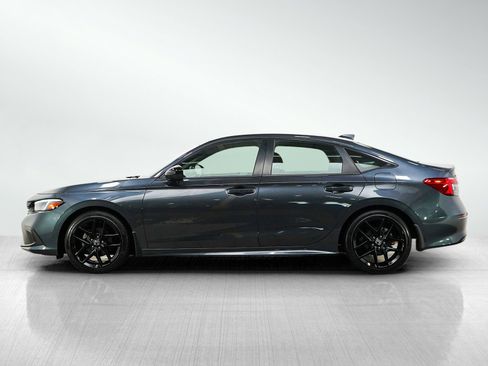 Used 2024 Honda Civic Sport image 2
