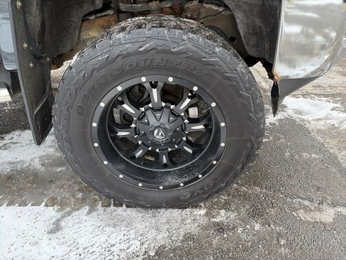 Used 2017 Chevrolet Silverado 2500 LTZ w/ Duramax Plus Package image 16