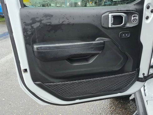 Used 2019 Jeep Wrangler Unlimited Rubicon w/ Steel Bumper Group image 23