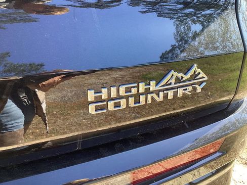 New 2026 Chevrolet Traverse High Country w/ LPO, Floor Liner Package AWD/4WD image 9