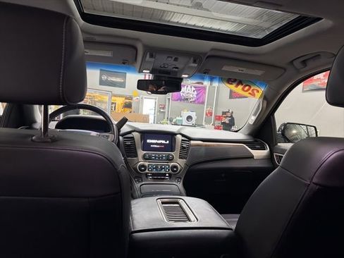 Used 2019 GMC Yukon Denali w/ Denali Ultimate Package image 19