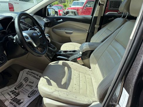 Used 2015 Ford Escape Titanium image 7