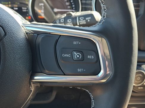 Used 2023 Jeep Wrangler Sahara w/ Cold Weather Group image 21