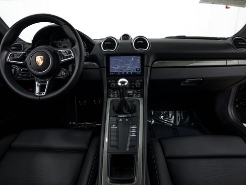 Certified 2025 Porsche 718 Cayman S RWD image 14